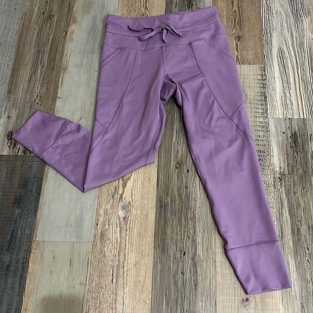 Avia Activewear Women's Yoga Leggings with Side Pockets Size Small (4-6) Purple